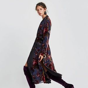 Contrasting Velvet Kimono (Small)